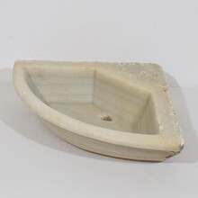 White marble water basin or sink, Italy circa 1750-1800