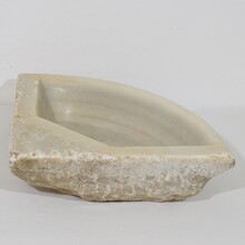 White marble water basin or sink, Italy circa 1750-1800