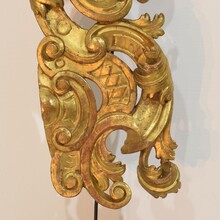 Large hand carved giltwood baroque curl ornament, Italy circa 1750