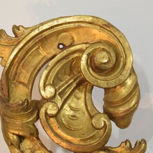 Large hand carved giltwood baroque curl ornament, Italy circa 1750