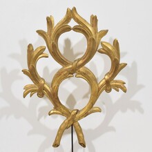 Large neoclassical carved giltwood ornament, Italy circa 1780