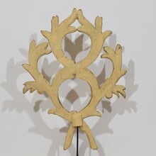 Large neoclassical carved giltwood ornament, Italy circa 1780