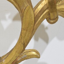 Large neoclassical carved giltwood ornament, Italy circa 1780