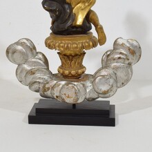 Giltwood neoclassical angel, Italy circa 1780-1820