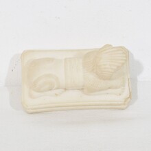 Pair grand tour alabaster sphinxes, Italy circa 1850-1900