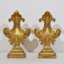 Pair giltwood baroque finials, Italy circa 1750