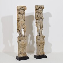 Pair of weathered oak renaissance angel figure ornaments, France 17th century