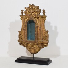 Small carved wooden baroque altar niche, Italy circa 1750