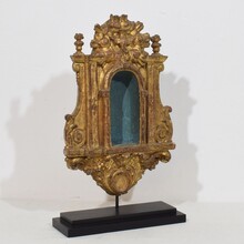 Small carved wooden baroque altar niche, Italy circa 1750