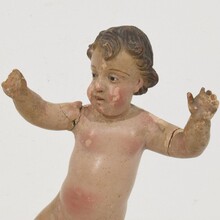 Small carved wooden baroque angel, Italy circa 1700-1750